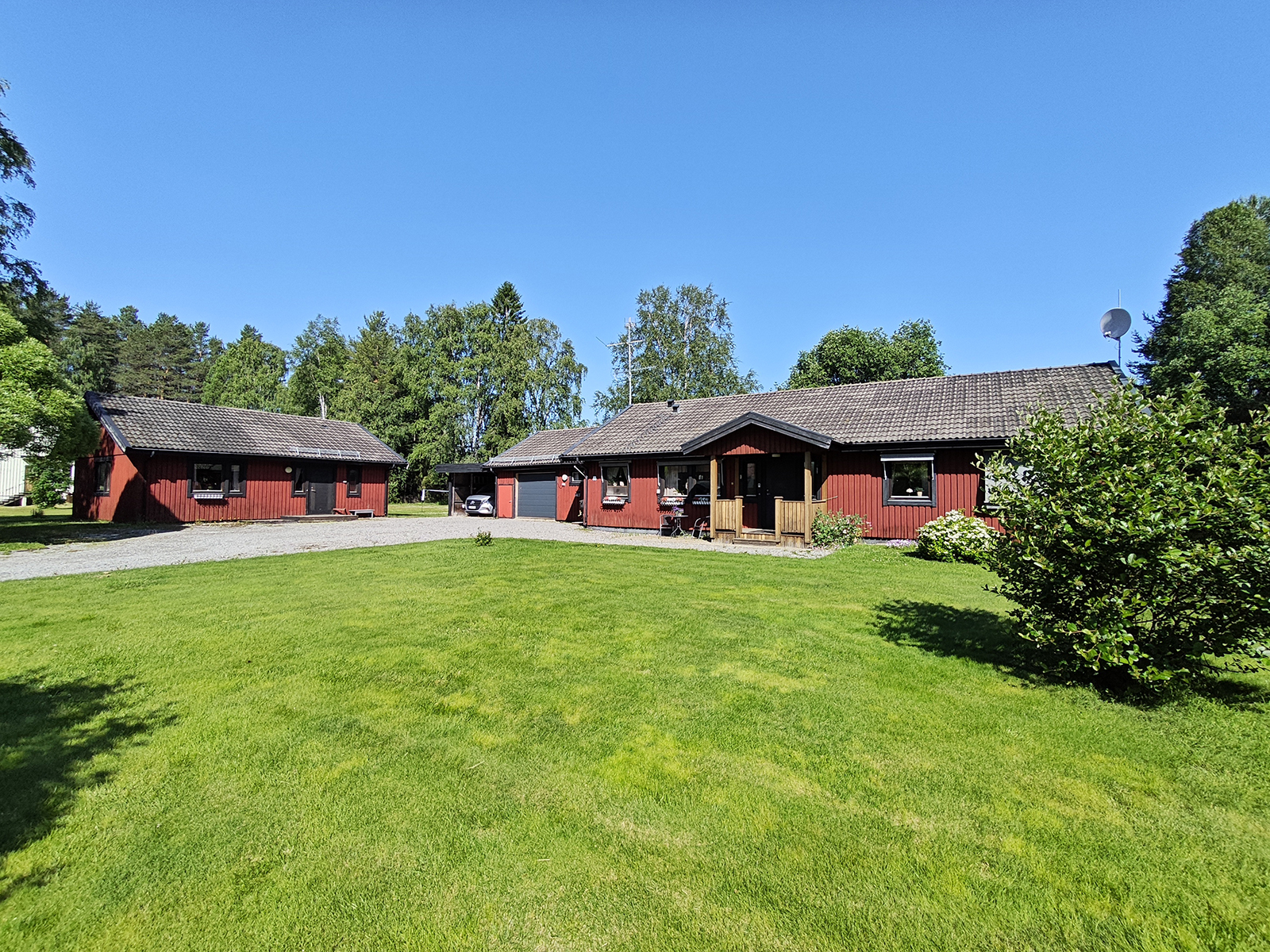Spacious villa in idyllic fishing village, Sweden